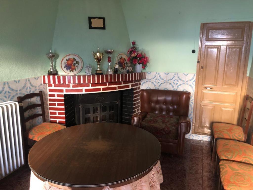 루이데라 La Chimenea De La Tia Engracia 빌라 외부 사진